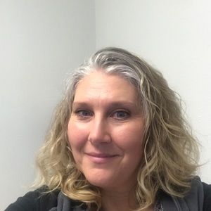 Meet your Posher, Dana